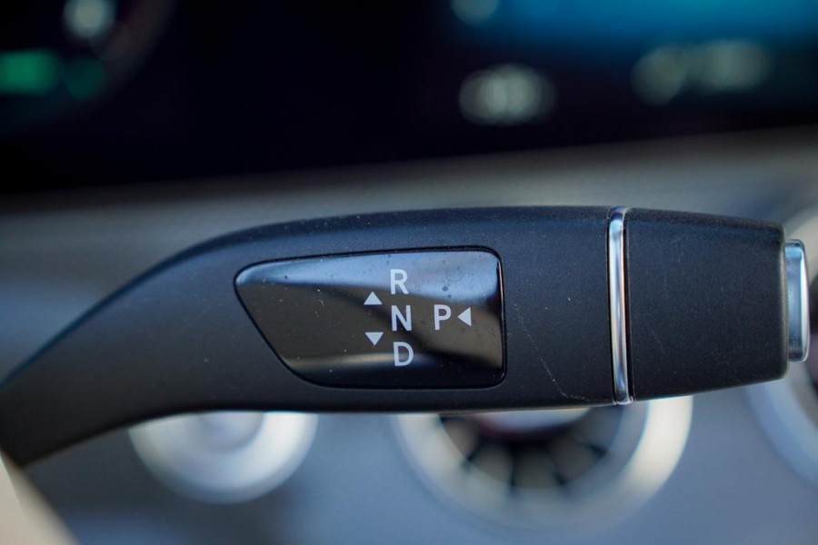 Mercedes-Benz E-Klasse Cabrio 300 AMG Line / 53 AMG Uitgevoerd / Carbon / Stoelverwarming