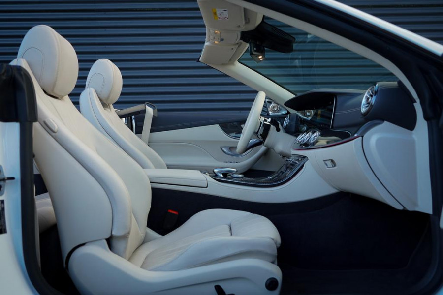 Mercedes-Benz E-Klasse Cabrio 300 AMG Line / 53 AMG Uitgevoerd / Carbon / Stoelverwarming