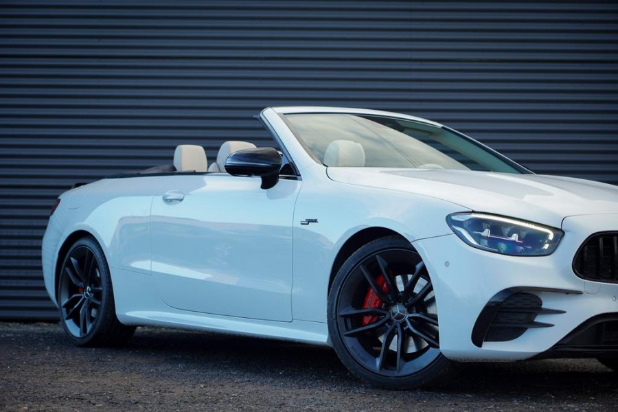 Mercedes-Benz E-Klasse Cabrio 300 AMG Line / 53 AMG Uitgevoerd / Carbon / Stoelverwarming