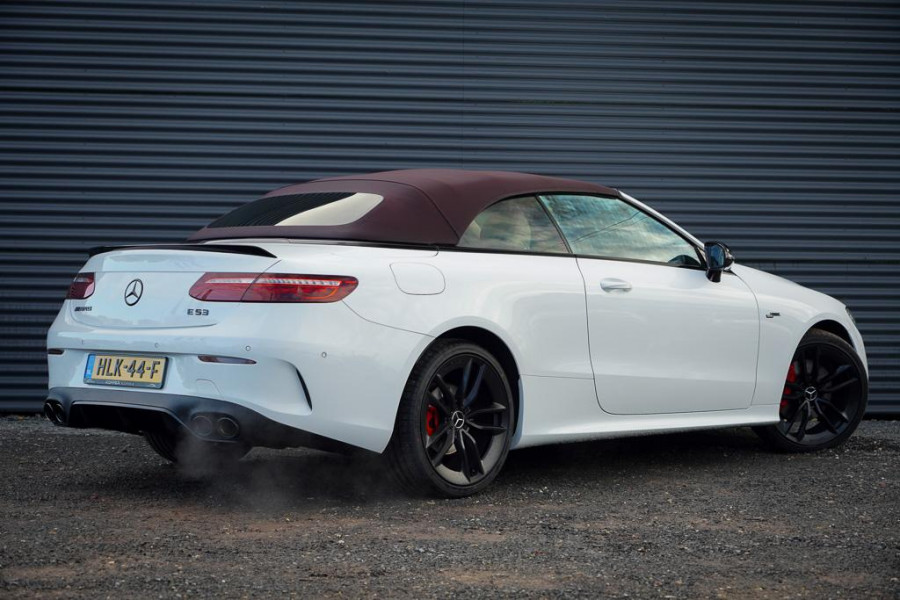 Mercedes-Benz E-Klasse Cabrio 300 AMG Line / 53 AMG Uitgevoerd / Carbon / Stoelverwarming