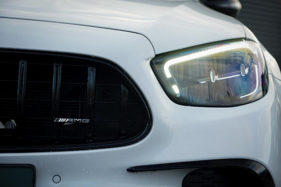 Mercedes-Benz E-Klasse Cabrio 300 AMG Line / 53 AMG Uitgevoerd / Carbon / Stoelverwarming