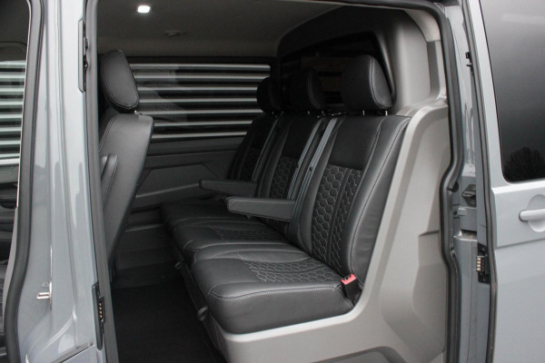 Volkswagen Transporter 2.0 TDI L2H1 150PK BULLI DC DUBBEL CABINE / LEIGHTONVANS BODYKIT / FULL OPTINS / LEDER / FULL BLACK / APPLE