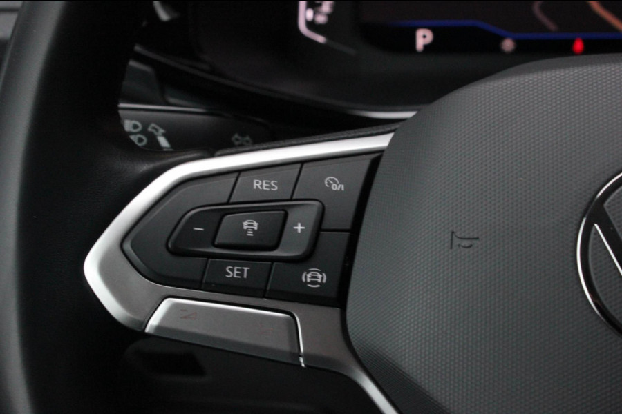 Volkswagen Transporter 2.0 TDI L2H1 150PK BULLI DC DUBBEL CABINE / LEIGHTONVANS BODYKIT / FULL OPTINS / LEDER / FULL BLACK / APPLE