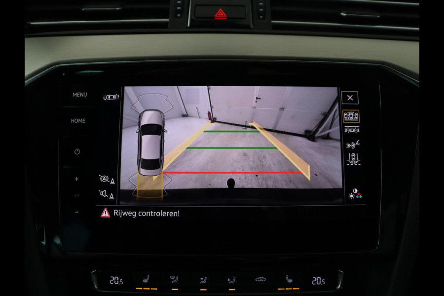Volkswagen Passat 2.0 TSI R Line | 190pk | Trekhaak | Leder/Alcantara | Stoelverwarming | Camera | Matrix LED | Adaptive cruise | Virtual Cockpit | Carplay | Navigatie