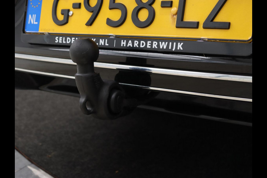 Volkswagen Passat 2.0 TSI R Line | 190pk | Trekhaak | Leder/Alcantara | Stoelverwarming | Camera | Matrix LED | Adaptive cruise | Virtual Cockpit | Carplay | Navigatie