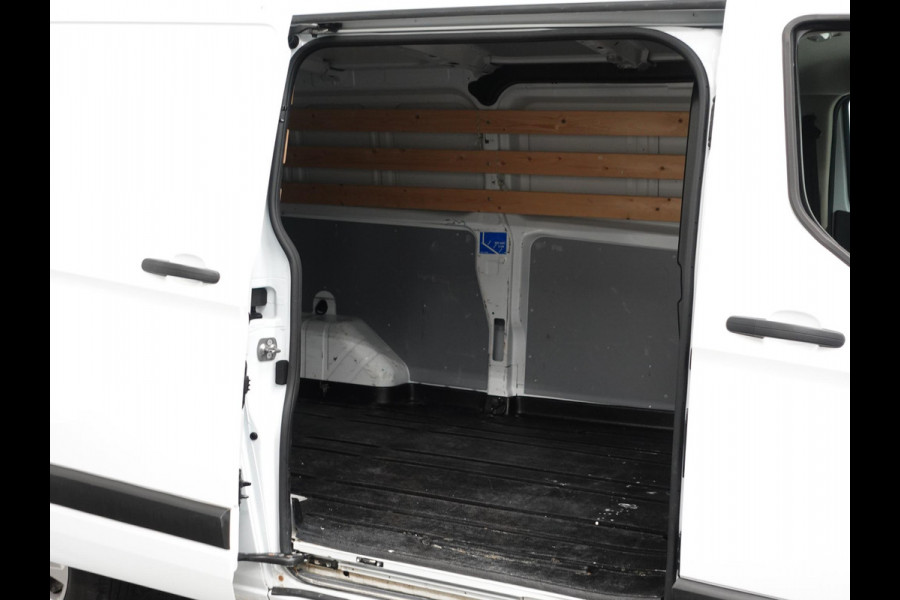 Ford Transit Custom 300 2.0 TDCI L2H1 Trend Automaat Airco Navi Bluetooth 3-Zits Camera Trekhaak Camera