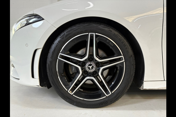 Mercedes-Benz A-Klasse 180 Premium Plus AMG*Pano*Night*Cam*Memory