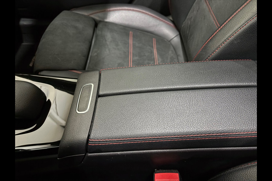 Mercedes-Benz A-Klasse 180 Premium Plus AMG*Pano*Night*Cam*Memory
