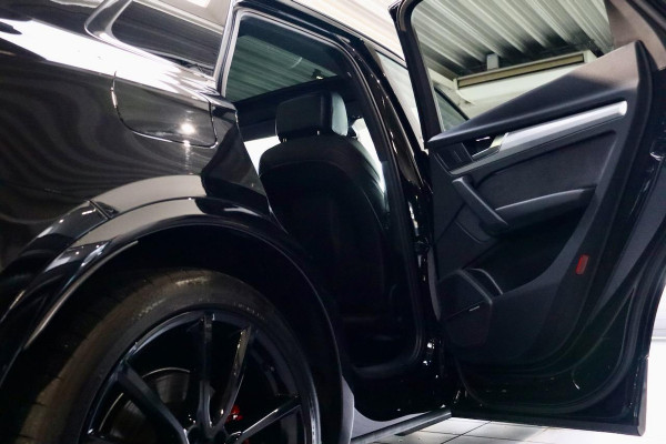 Audi Q5 55 TFSI e Quattro Competition FULL OPTION!!