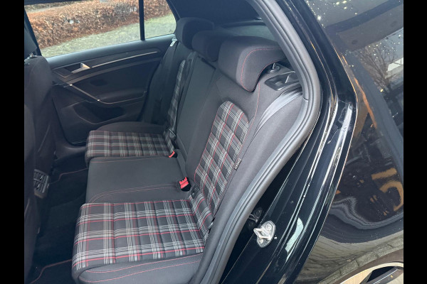 Volkswagen Golf 2.0 TSI GTI 230pk 6-bak