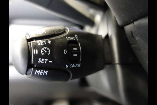 Opel Vivaro 2.0 BlueHDi 145PK L3 Automaat Airco Navigatie Trekhaak Cruise control