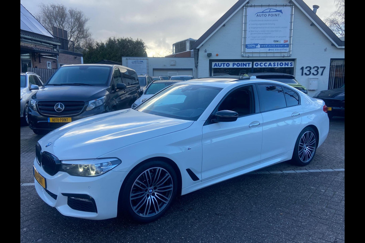 BMW 5 Serie 530D M-PAKKET/SCHUIFDAK/HEADUP/DVD/BLINDSPOT