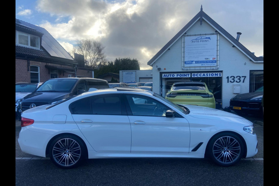 BMW 5 Serie 530D M-PAKKET/SCHUIFDAK/HEADUP/DVD/BLINDSPOT