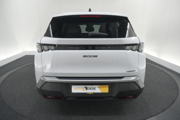 Peugeot 5008 Hybrid 136 e-DCS6 Allure | 7 Zitplaatsen | Camera | Stoelverwarming | Panoramic Navigation pack