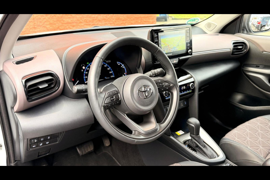 Toyota Yaris Cross 1.5 Hybrid Executive AWD + 360 CAMERA / DODEHOEKDETECIE / TREKHAAK