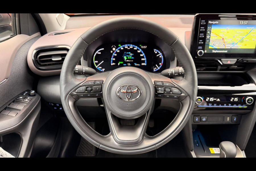 Toyota Yaris Cross 1.5 Hybrid Executive AWD + 360 CAMERA / DODEHOEKDETECIE / TREKHAAK