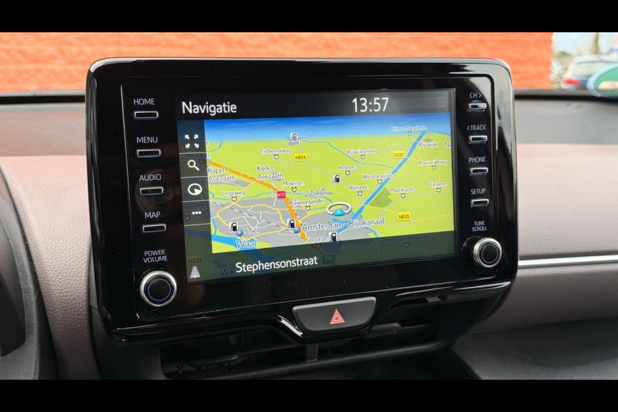 Toyota Yaris Cross 1.5 Hybrid Executive AWD + 360 CAMERA / DODEHOEKDETECIE / TREKHAAK