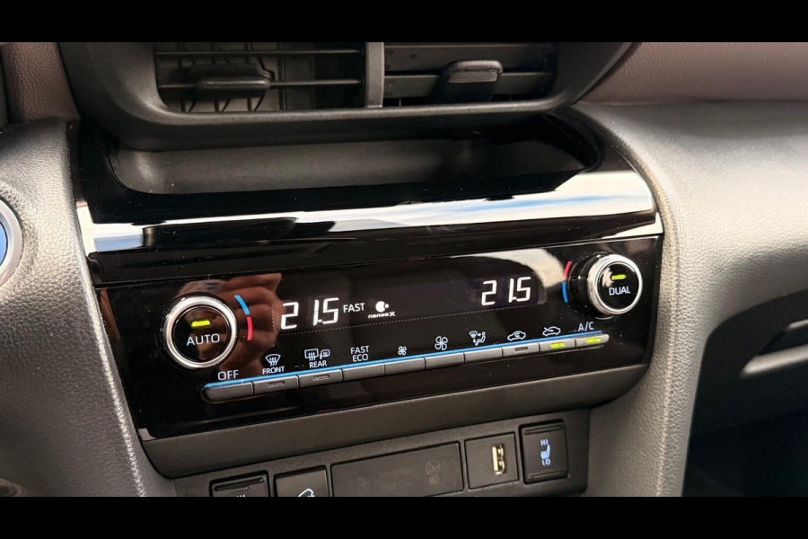 Toyota Yaris Cross 1.5 Hybrid Executive AWD + 360 CAMERA / DODEHOEKDETECIE / TREKHAAK