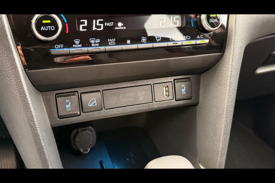 Toyota Yaris Cross 1.5 Hybrid Executive AWD + 360 CAMERA / DODEHOEKDETECIE / TREKHAAK