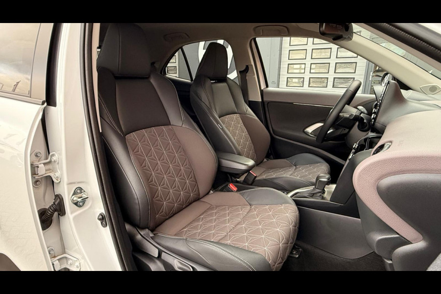 Toyota Yaris Cross 1.5 Hybrid Executive AWD + 360 CAMERA / DODEHOEKDETECIE / TREKHAAK
