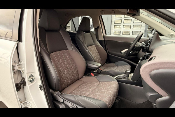 Toyota Yaris Cross 1.5 Hybrid Executive AWD + 360 CAMERA / DODEHOEKDETECIE / TREKHAAK