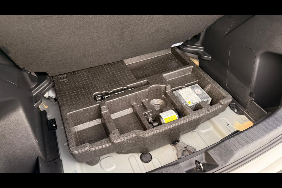 Toyota Yaris Cross 1.5 Hybrid Executive AWD + 360 CAMERA / DODEHOEKDETECIE / TREKHAAK