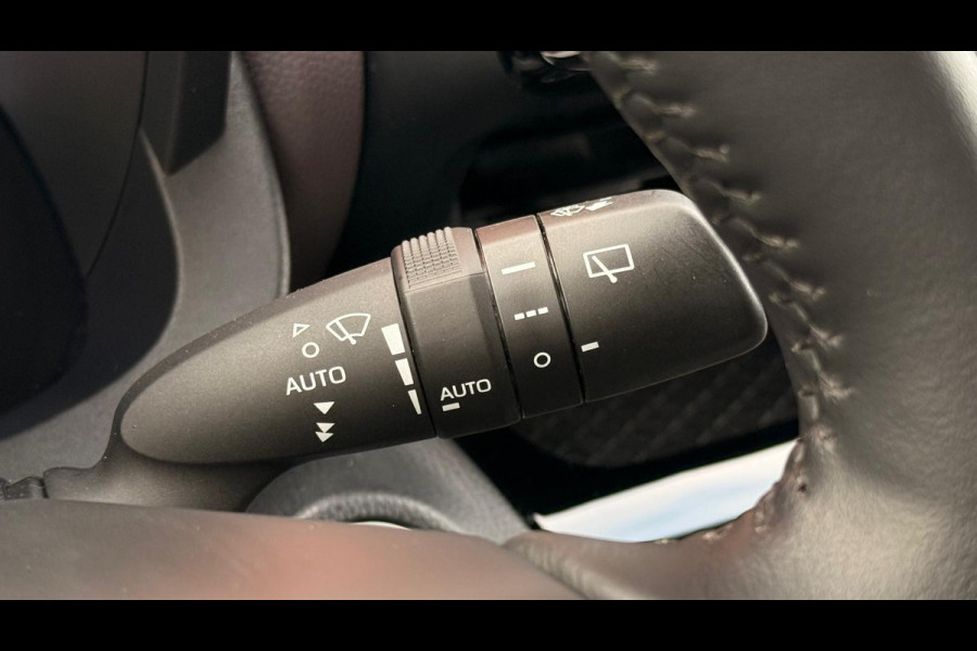 Toyota Yaris Cross 1.5 Hybrid Executive AWD + 360 CAMERA / DODEHOEKDETECIE / TREKHAAK