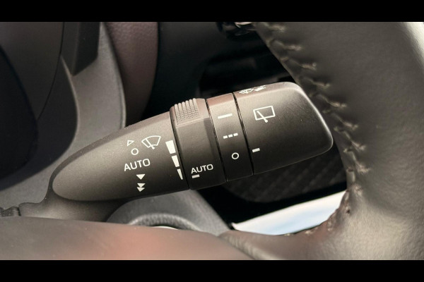 Toyota Yaris Cross 1.5 Hybrid Executive AWD + 360 CAMERA / DODEHOEKDETECIE / TREKHAAK