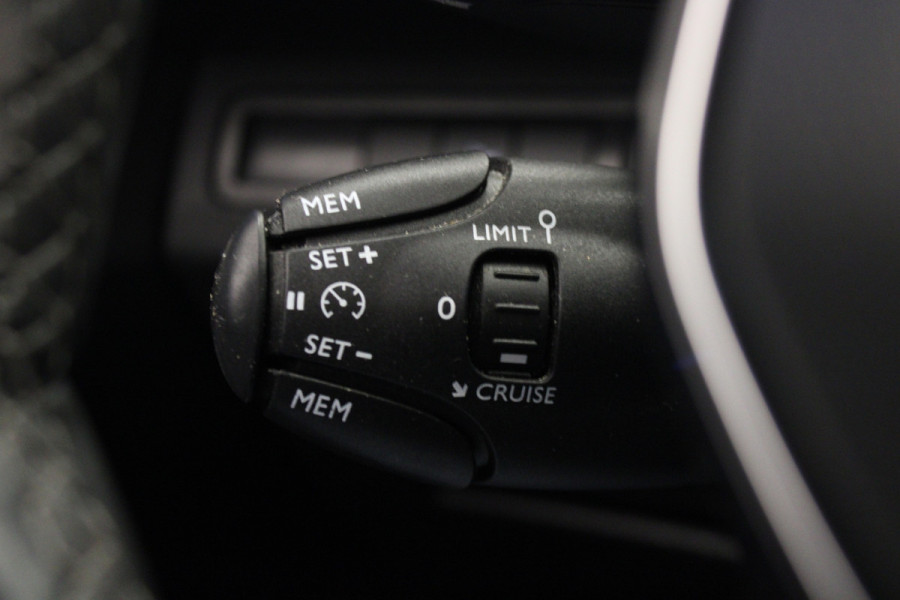 Peugeot 5008 1.2 PureTech Crossway Avantage |Pano|Camera|