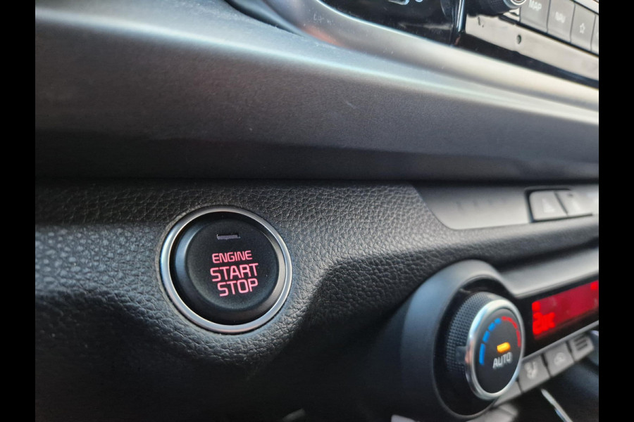 Kia Rio 1.0 T-GDi MHEV DynamicPlusLine | Key-Less | Stoelverwarming | Climate | Cruise | Licht- en Regensensor |