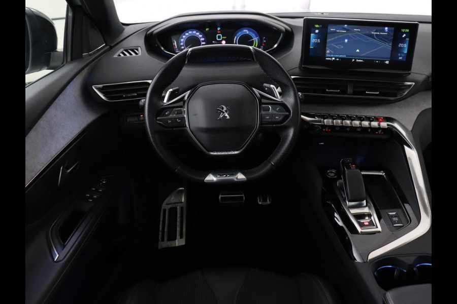 Peugeot 3008 1.6 HYbrid 225 GT | Panoramadak | Trekhaak | Adaptive cruise | 360 Camera | Stoelverwarming | Carplay | Focal HiFi | Navigatie | 19'' | PHEV | Plug In