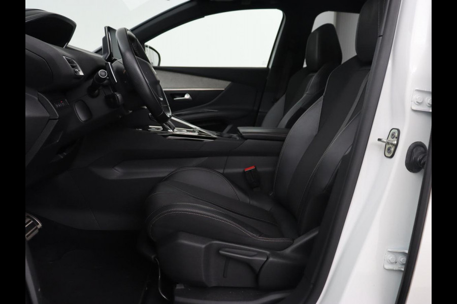 Peugeot 3008 1.6 HYbrid 225 GT | Panoramadak | Trekhaak | Adaptive cruise | 360 Camera | Stoelverwarming | Carplay | Focal HiFi | Navigatie | 19'' | PHEV | Plug In