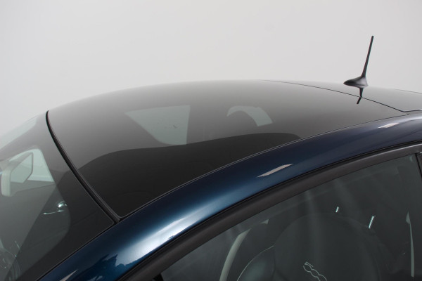 Fiat 500 1.2 Lounge | Navigatie | Climate Control | Lederen Bekleding | Panoramadak | Cruise Control | Bluetooth | Parkeersensoren | Lichtmetalen velgen