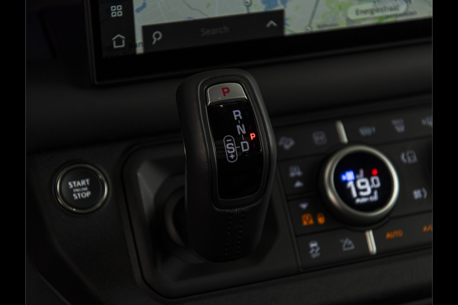 Land Rover Defender 110 2.0 P300e 110 X-Dynamic HSE 22"-PANO-HUD-MERIDIAN