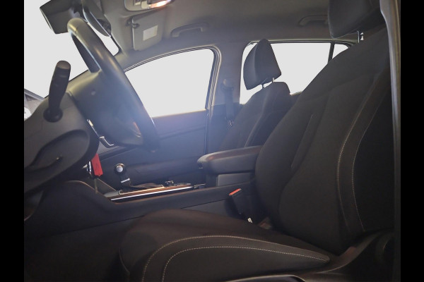 Kia Sportage 1.6 T-GDi MHEV | Camera | Apple CarPlay/Android Auto | Stuur-/Stoelverwarming | 17” Velgen | Clima | PDC | Cruise | LED |