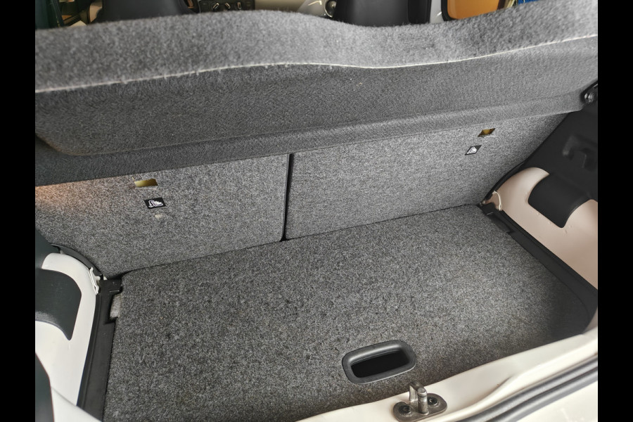 Seat Mii 1.0 Sport Connect 16 inch LMV | getinte ramen pdc | bluetooth