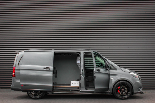 Mercedes-Benz Vito 215PK JB- EDITION FULL BLACK / AMG / SPOILER / VERLAGINGSVEREN / NAVIGATIE / CLIMATE CONTROL / TREKHAAK / CRUIS