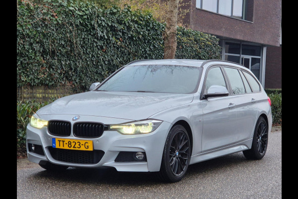 BMW 3 Serie Touring 320i M Sport Edition Apple CarPlay dig.cluster Camera Breedset M velgen NAP Rijklaar 320i M Sport Edition