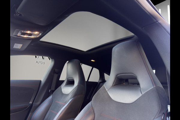 Mercedes-Benz CLA-Klasse Shooting Brake 250 e Business Solution AMG Panoramadak | Sfeer | Camera | Stoelverw | 19"| Geheugen stoelen |