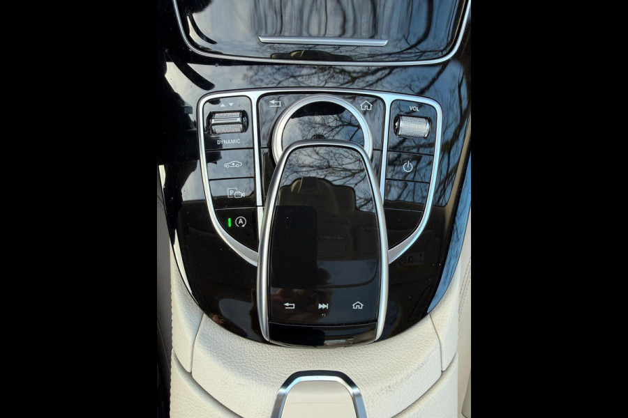 Mercedes-Benz E-Klasse 250 / Pano / Burmester / Sfeer