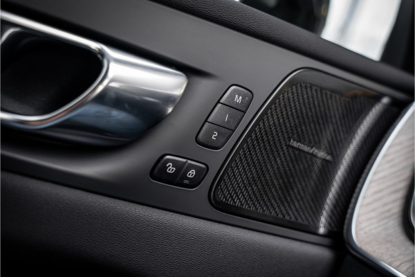 Volvo XC60 Recharge T6 AWD ULTIMATE Black Edition - TREKHAAK - H&K - HUD