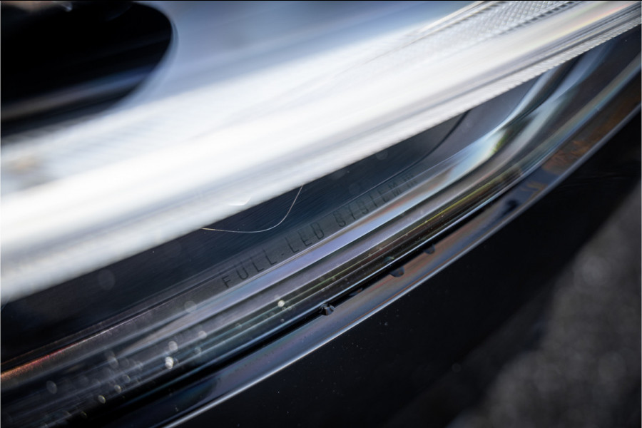 Volvo XC60 Recharge T6 AWD ULTIMATE Black Edition - TREKHAAK - H&K - HUD