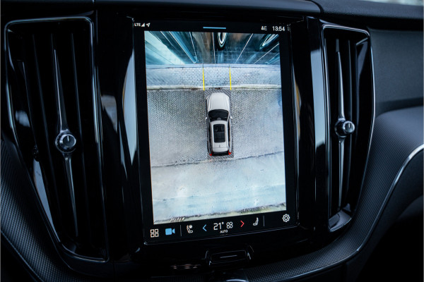 Volvo XC60 Recharge T6 AWD ULTIMATE Black Edition - TREKHAAK - H&K - HUD