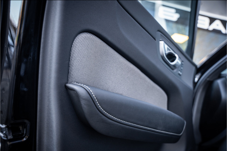 Volvo XC60 Recharge T6 AWD ULTIMATE Black Edition - TREKHAAK - H&K - HUD
