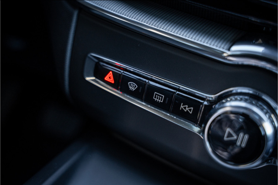 Volvo XC60 Recharge T6 AWD ULTIMATE Black Edition - TREKHAAK - H&K - HUD