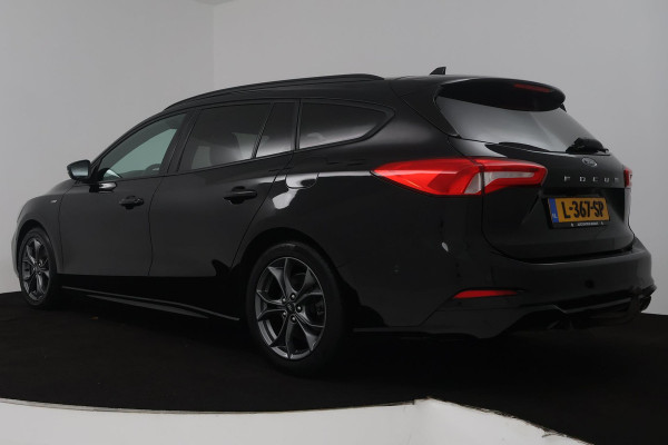 Ford FOCUS Wagon 1.0 EcoBoost ST Line Business (CAMERA, CLIMA, STUUR-/STOELVERWARMING, TREKHAAK AFNEEMBAAR, 1e EIGENAAR)