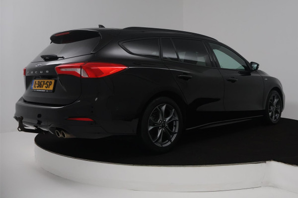 Ford FOCUS Wagon 1.0 EcoBoost ST Line Business (CAMERA, CLIMA, STUUR-/STOELVERWARMING, TREKHAAK AFNEEMBAAR, 1e EIGENAAR)