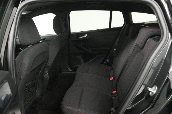 Ford FOCUS Wagon 1.0 EcoBoost ST Line Business (CAMERA, CLIMA, STUUR-/STOELVERWARMING, TREKHAAK AFNEEMBAAR, 1e EIGENAAR)