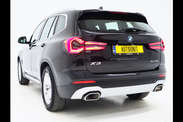 BMW X3 xDrive30e LCI 292PK | Leder | Sportstoelen | Zwarte Hemel | Camera | DAB | Carplay