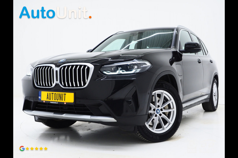 BMW X3 xDrive30e LCI 292PK | Leder | Sportstoelen | Zwarte Hemel | Camera | DAB | Carplay